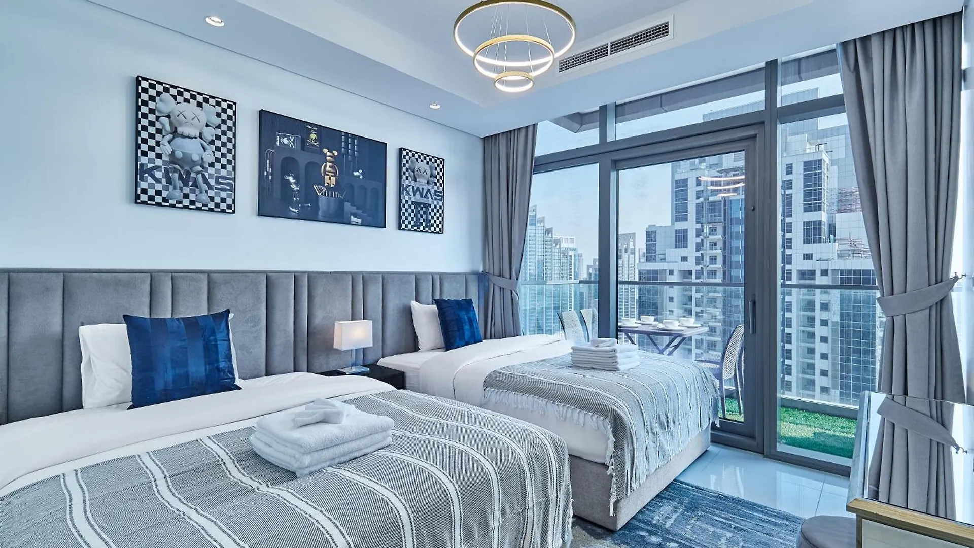 Highest Infinity Pool In Downtown Dubai Apartment