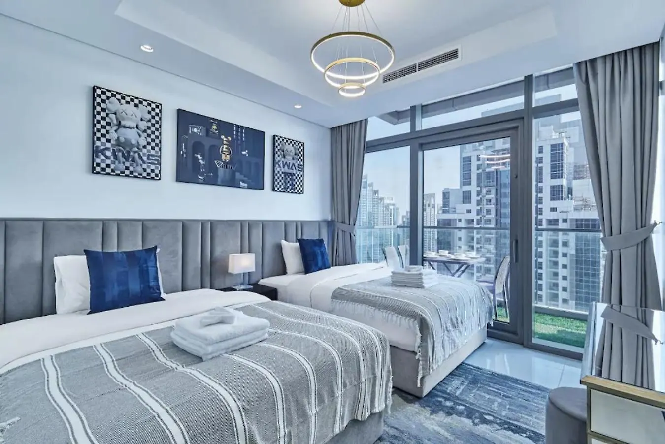 Highest Infinity Pool In Downtown Dubai Apartment